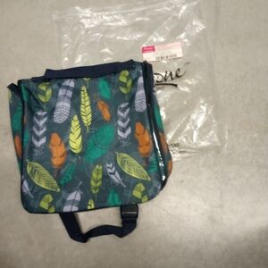 NEW, Thirty-One Hanging Traveler Case